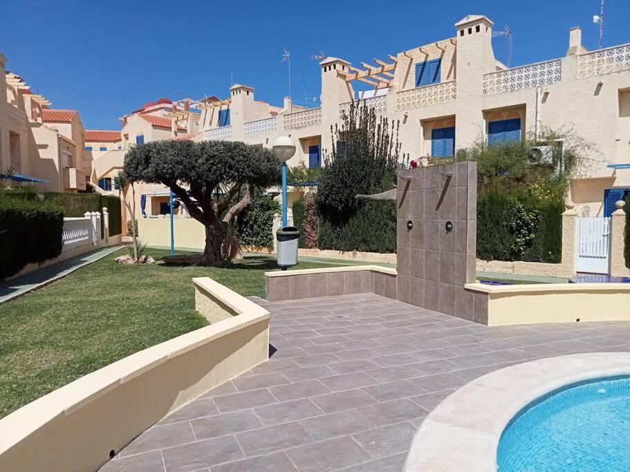Apartamento En Los Nietos Con Piscina Comunitaria. Eksteriør billede